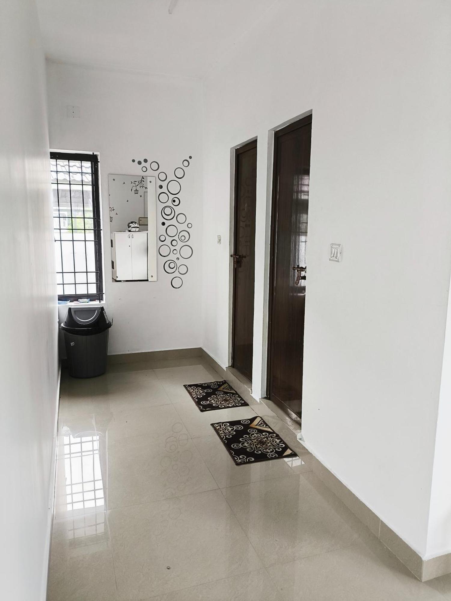 Hostel Stayzo Kochi Exterior photo